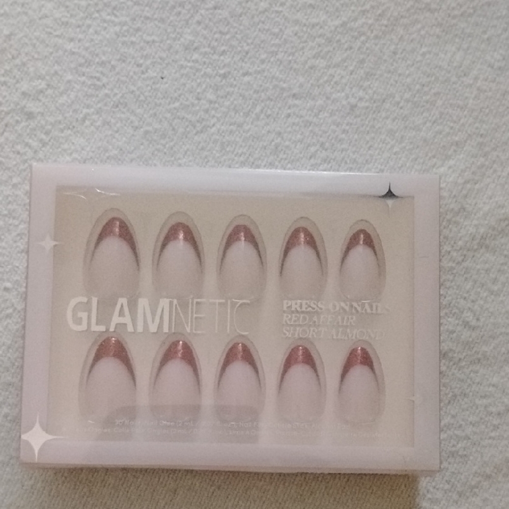 Glamnetic Red Almond Press-On Nails
